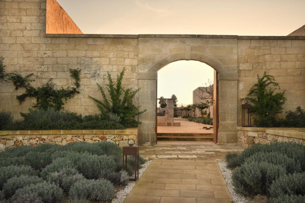 Masseria Corte Degli Aromi Palmariggi Exterior foto